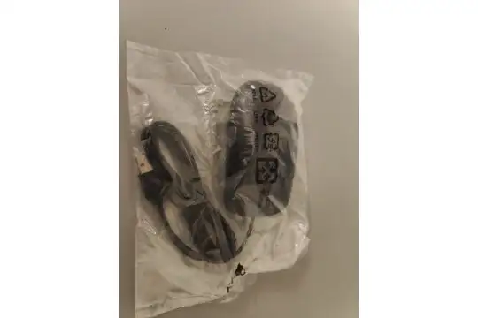 Dell Precision 5820 | W-2133 | P4000 | 64GB RAM | All Included in Desktop Computers in City of Montréal - Image 5