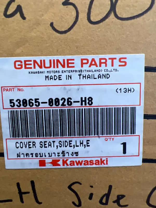 Kawasaki Ninja 300 Seat Side Cowl rear tail fairing 530650026H8 in Other in Barrie - Image 5