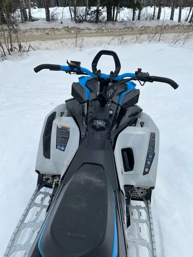 2022 Ski-doo Summit Edge 165 in Other in Revelstoke - Image 4