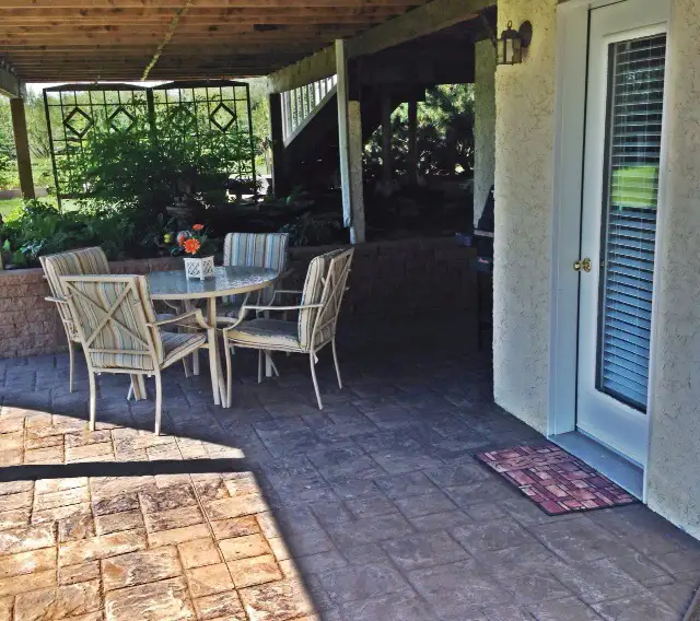 PRIME 1-BD WALKOUT GARDEN SUITE - ALL