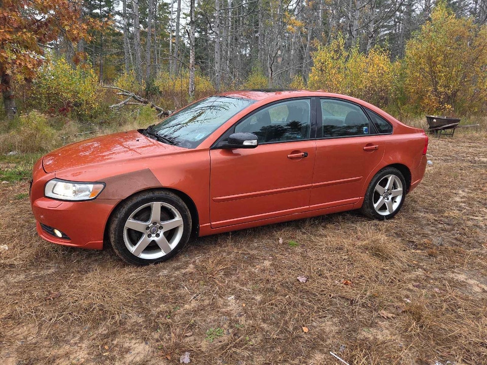 2011 volvo s40 t5 | Cars & Trucks | Annapolis Valley | Free local ...