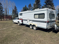 Truck and fifth wheel 