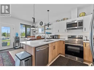 #30 - 1999 15 Avenue Vernon, British Columbia V1T0c6 LOWERED $̶ 6̶0̶8̶9̶0̶0̶ $599,000 PRICED AT ASSE...