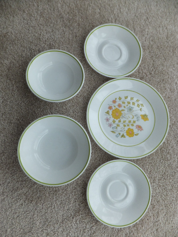 Corelle Dishes from the 1970’s. 2 saucers, 1 soup bowl, 1 salad in Kitchen & Dining Wares in Regina