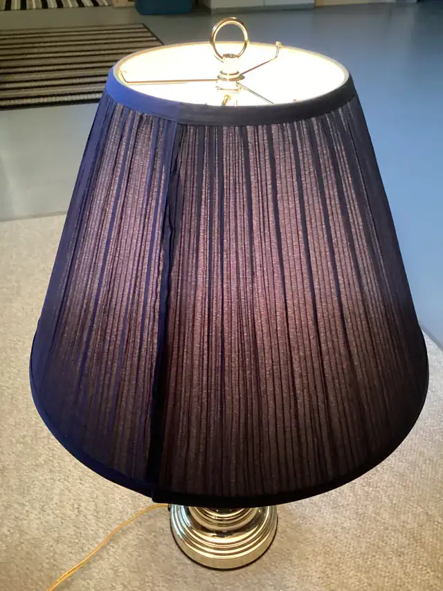 Touch Activated Trilight Table Lamp in Home Décor & Accents in Saskatoon - Image 2