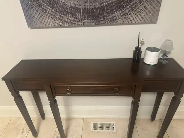Solid Wood Console Table / Entryway Table  in Other Tables in City of Toronto - Image 3