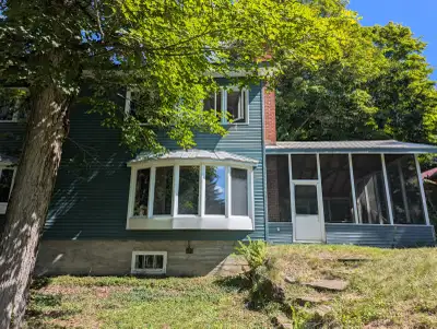 Lakefront cottage in Wentworth-Nord for monthly rental, View more