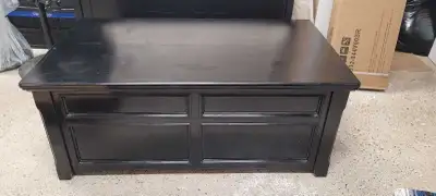 46" Lift-Top Coffee Table in Coffee Tables in Markham / York Re, View more