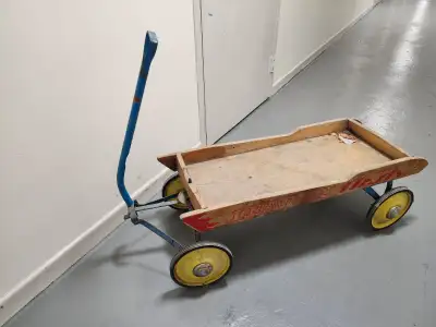 LEADER FLASH wooden children's pull wagon 1950s/60s.