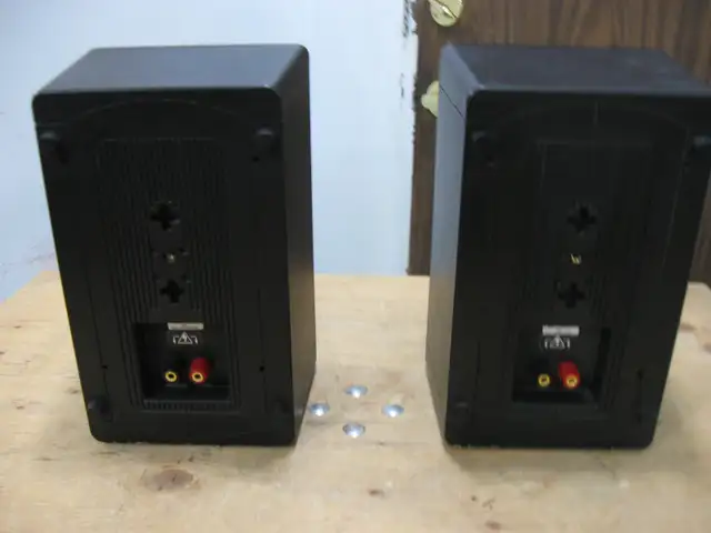 Klipsch Bookshelf Speakers63738330854147122