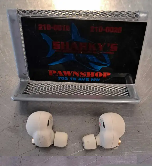 SONY WF100XM4 (28431002) in Headphones in Calgary - Image 3