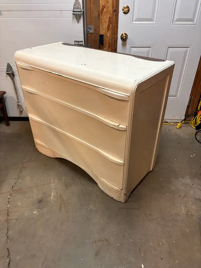 Vintage Art Deco Waterfall Dresser in Arts & Collectibles in Cole Harbour - Image 11