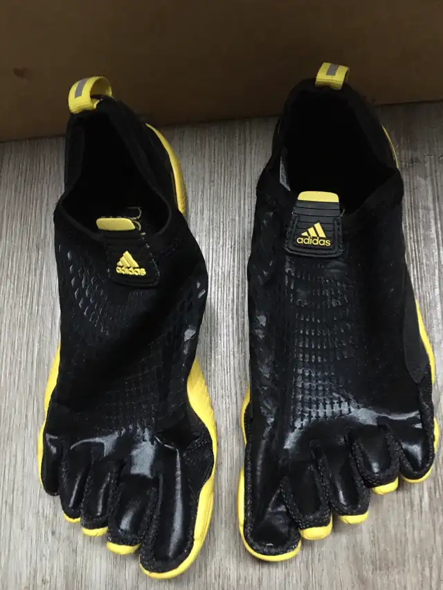 Toe shoes in Men's Shoes in City of Montréal - Image 3