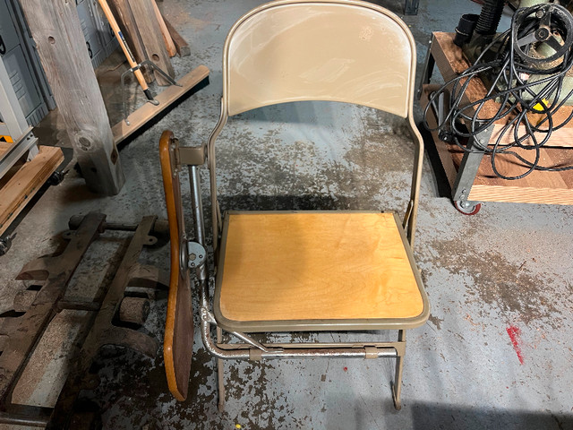 Vintage fold away desk in Desks in Medicine Hat - Image 2