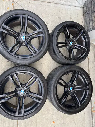 Selling 4 M-performance 19” Rims From a M4 5x120 bolt pattern Staggered set up Front 225/35ZR19 Rear...