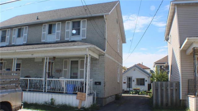TRIPLEX FOR SALE! in Houses for Sale in Cornwall - Image 2