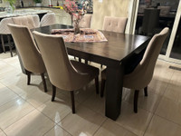 Dining table and 6 chairs 