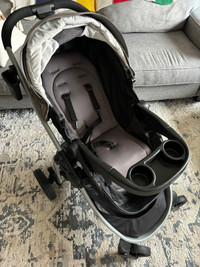 Graco Snugride 35 with Stroller and two car seat bases