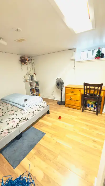 -Furnished Basement Room at Markham & Lawrence -Big Room with Walk-in Closet, perfect for couple or...