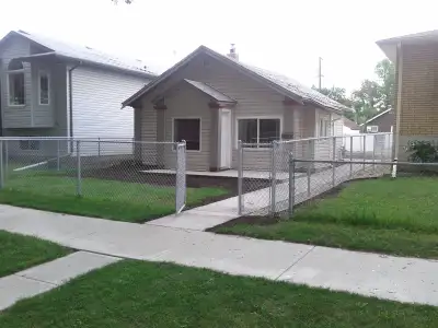Small Older home fenced yard parking $1250