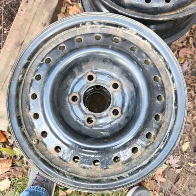 15" 5 bolt rims. 4 in total. See label in pics for specs..Came off Elantra.. looking to get $80.00 O...