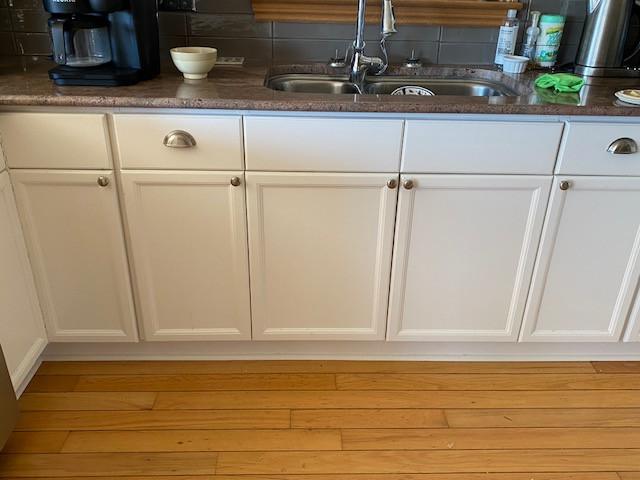 Wooden Kitchen Cabinets and Granite Countertops - Avail May 2 dans Armoires et revêtements de comptoir  à London - Image 3
