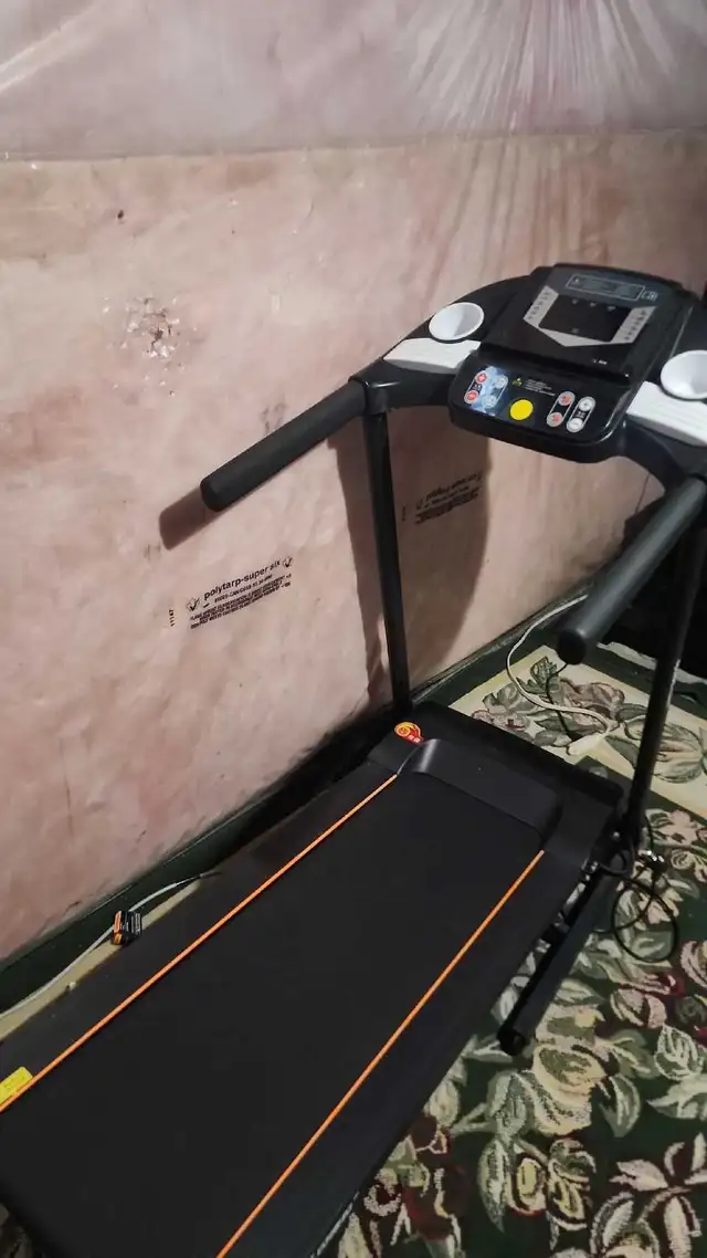 New treadmill in Exercise Equipment in Kitchener / Waterloo - Image 3