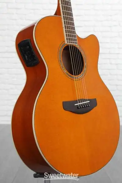 yamaha cpx600 new guitar rarely played great condition , View more