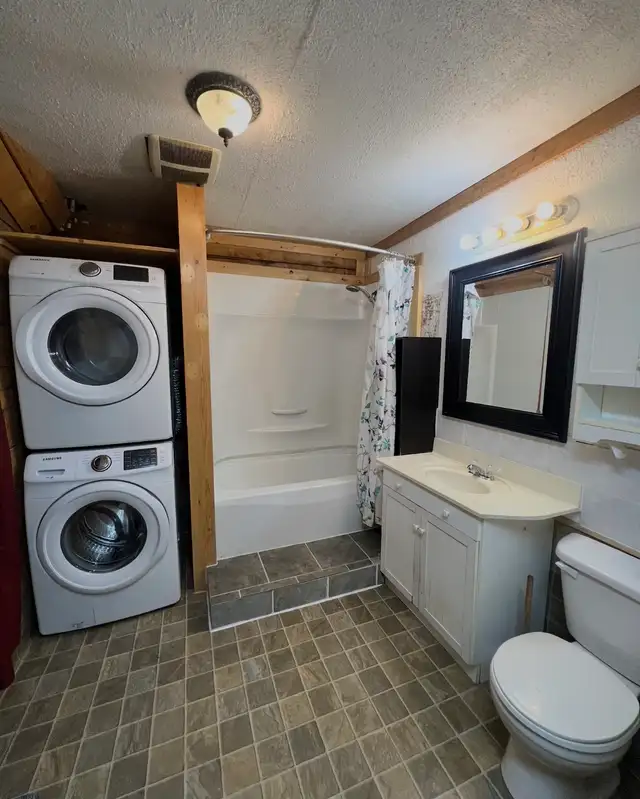 Cabin for rent in Long Term Rentals in Whitehorse - Image 4