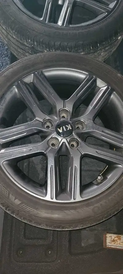 I'm selling a set of four Majesty Solus 225/45R17 91W All season tires, Rims are factory premium whe...