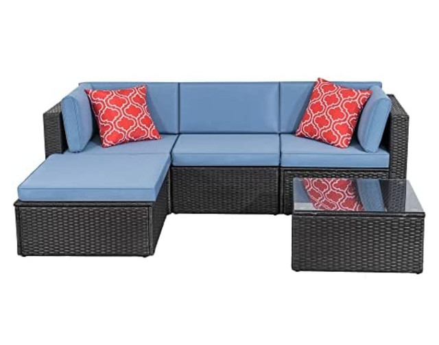 5Pc. Wicker Patio furniture set /New in Patio & Garden Furniture in Markham / York Region