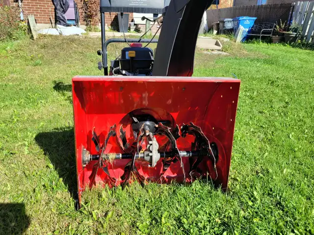 Souffleuse à neige à essence PowerSmart 212cc de 24 pouces in Snowblowers in Longueuil / South Shore - Image 7