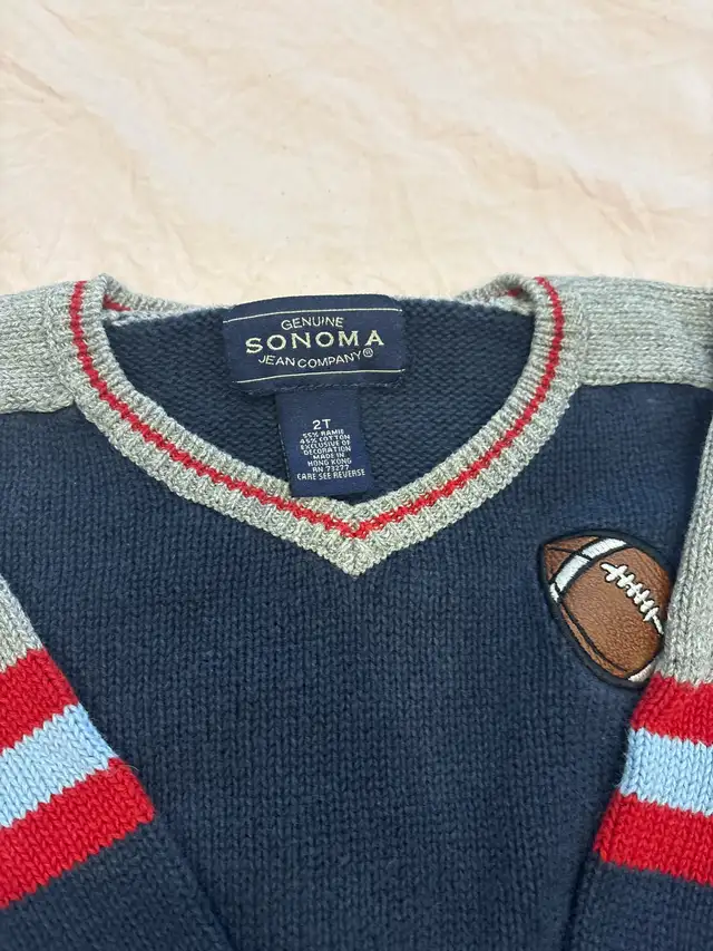 GENUINE SONOMA TODDLER SWEATER in Clothing - 2T in Hamilton - Image 3