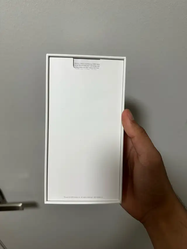 iPhone XS Max 256gb Box in Cell Phones in Markham / York Region - Image 5