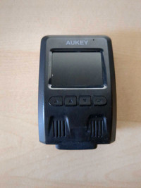 Aukey DR02 dashcam