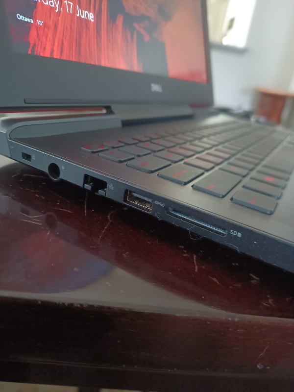 DELL INSPIRON GAMING 157577 Laptops Calgary Kijiji