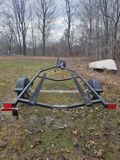 Karavan Boat Trailer Bought new in 2020, original owner. In great condition, all lights work, tires...