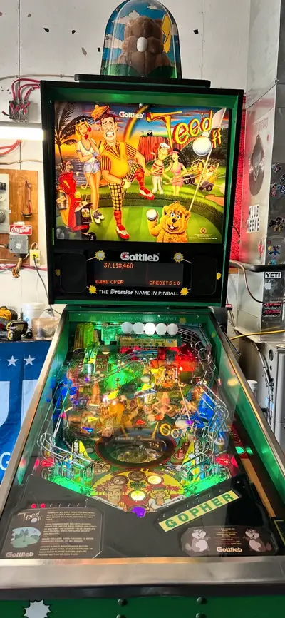 Selling a 1993 Gottlieb teed off pinball arcade machine. Game is in great condition and is fully fun...