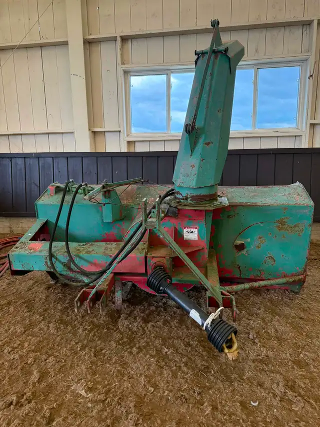 Commercial snowblower in Snowblowers in Mississauga / Peel Region - Image 3