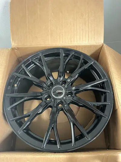 I am selling 4x CRW wheels, sized at 18 inches, that's in used condition, and ready to be mounted fo...