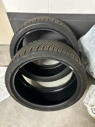 I'm selling a set of Michelin winter tires, sized 245/35R20 (in pair) and 275/30R20 (single one), th...