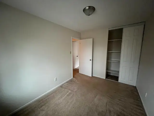 Room for rent near Carleton U in Long Term Rentals in Ottawa - Image 4
