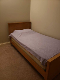 Single furnished private bedroom  for female from June 1st 