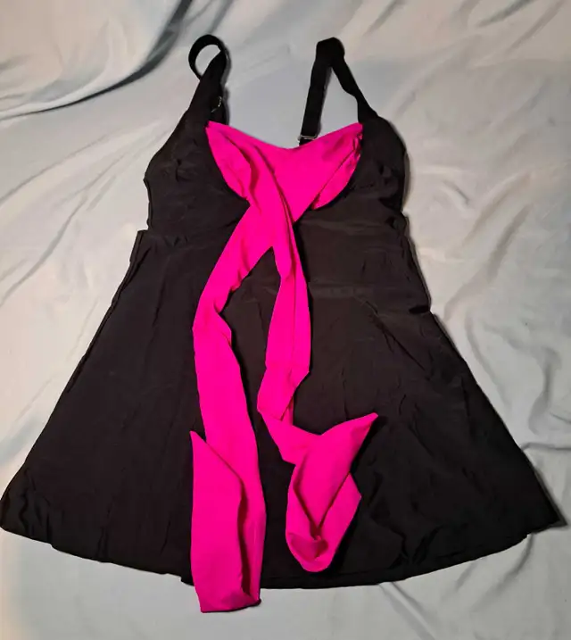 NEW Black w/Pink 2pc Tankini Swimsuit w/Boy Shorts-XL in Women's - Other in Edmonton - Image 7
