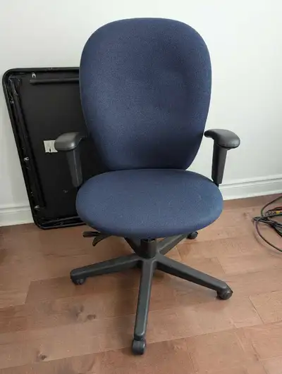 Chaise de bureau ergonomique multifonctions, View more