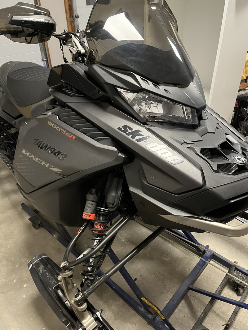 2022 skidoo mach z turbo Snowmobiles Parts, Trailers & Accessories