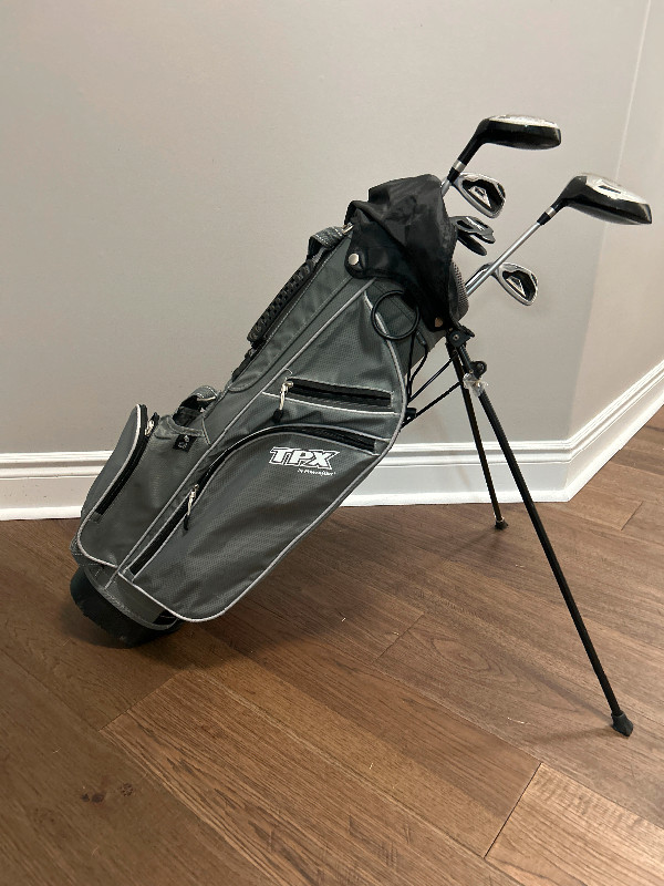 Golf clubs and bag Golf Kingston Kijiji