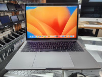 2017 Macbook Pro Touchbar Intel i5 256 gb