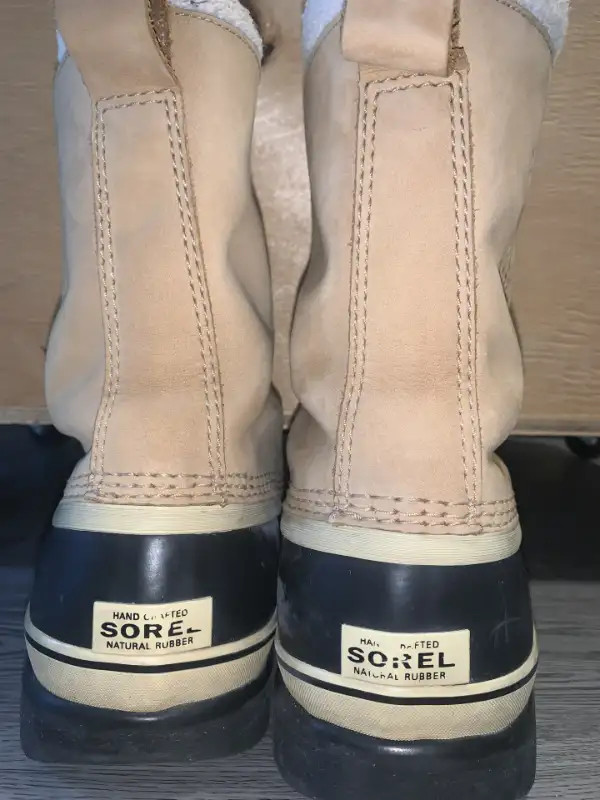SOREL™ Men's Waterproof Winter Boots Size 9 in Men's Shoes in Oshawa / Durham Region - Image 3