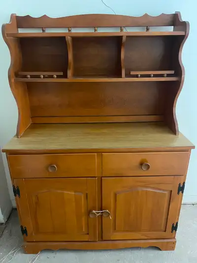 Buffet Armoire vrais bois de 2 morceaux bonne qualité 42x17x 60’, View more